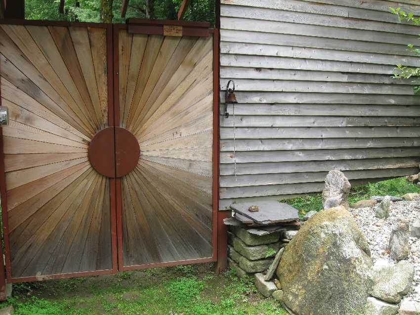 sunburst-gate-tc Sunburst Gate