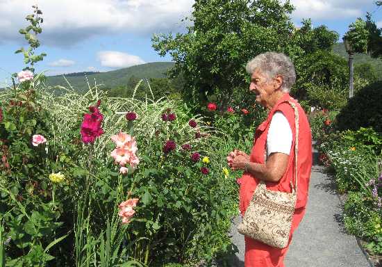 Beth and BOFlowers
